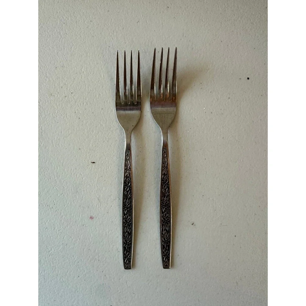 2 Vintage Rogers Co La Spana By Stanley Roberts Floral Stainless Dinner Forks
